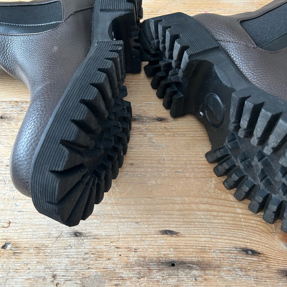 Women’s Matt & Nat Brown Chelsea Boots - Picture 3 of 4